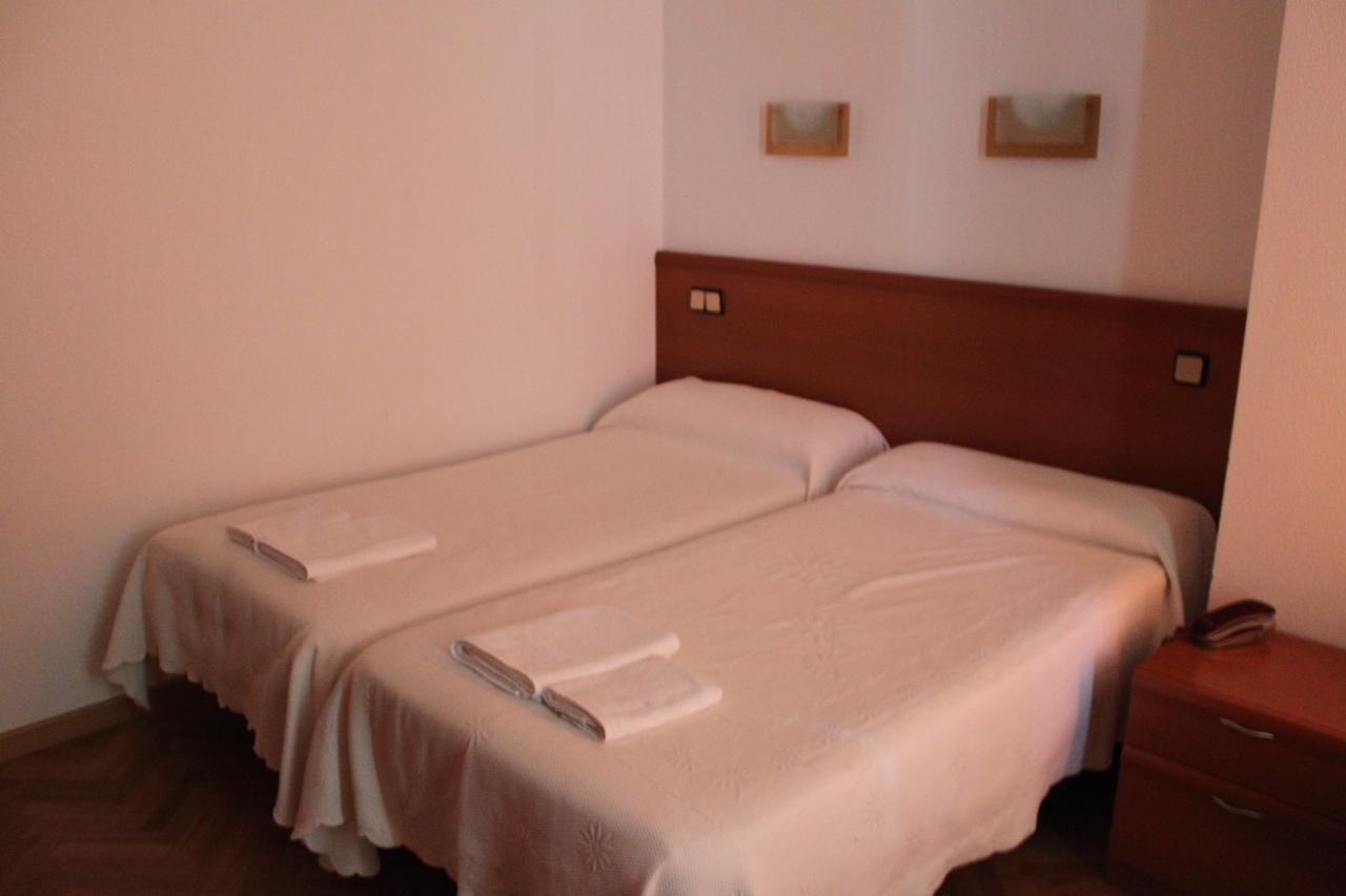 Hostal Jerez マドリード エクステリア 写真